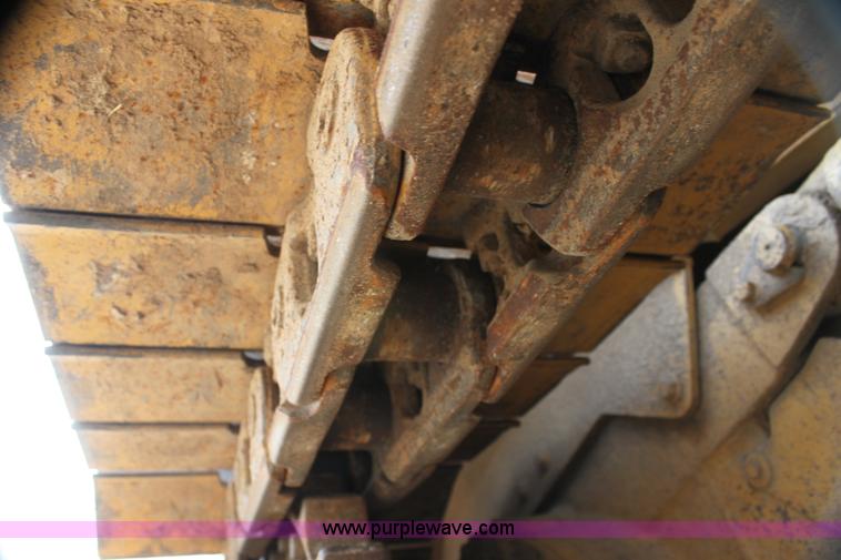 image for item I7338 1993 Caterpillar D4H XL dozer