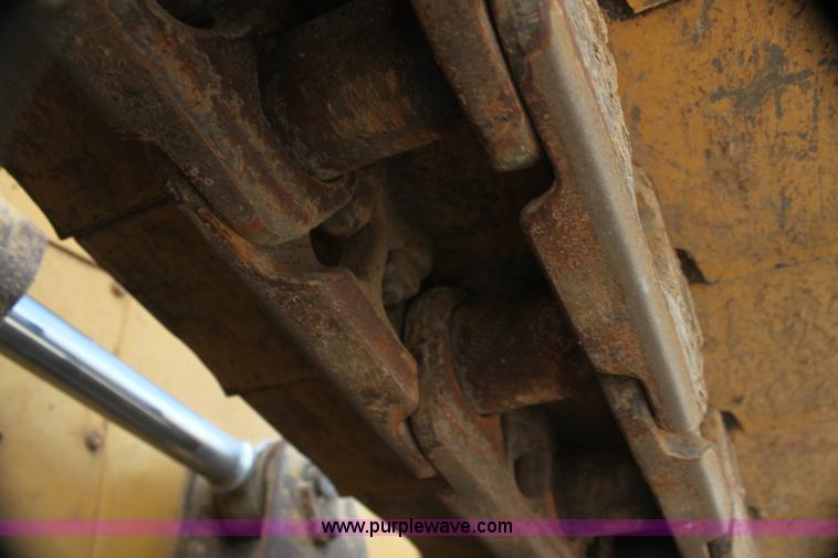 image for item I7338 1993 Caterpillar D4H XL dozer