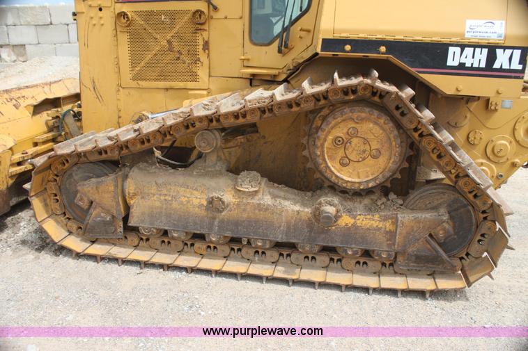 image for item I7338 1993 Caterpillar D4H XL dozer