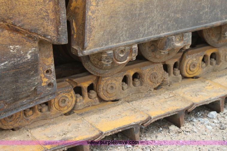 image for item I7338 1993 Caterpillar D4H XL dozer