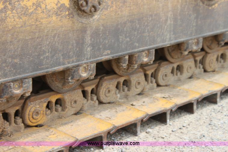 image for item I7338 1993 Caterpillar D4H XL dozer