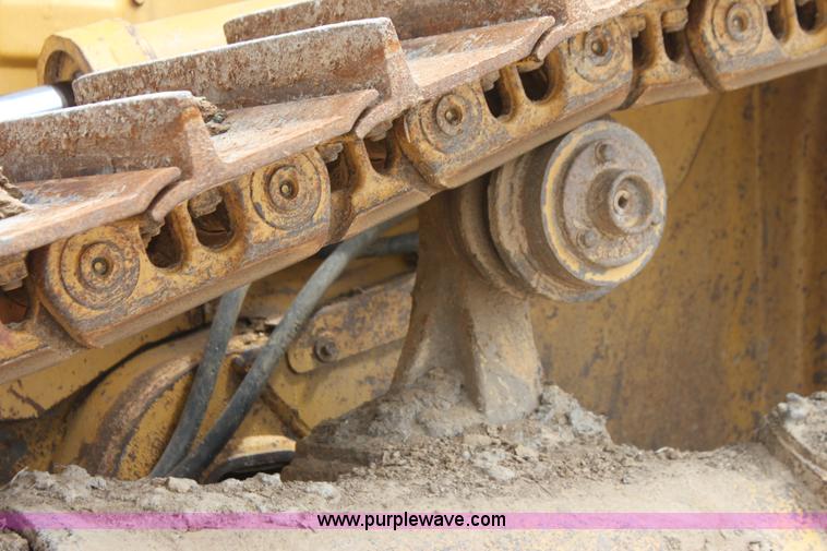 image for item I7338 1993 Caterpillar D4H XL dozer