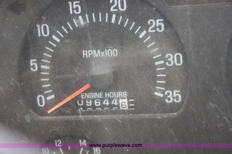 image for item I7339 1999 Sterling L9511 mixer truck