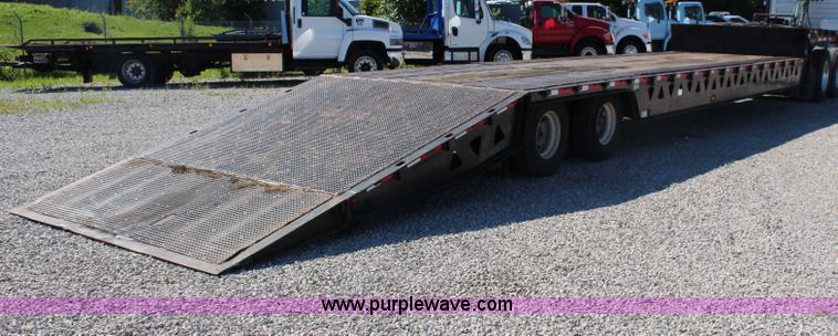image for item J1197 2005 Trail King TK70HT-482 hydra-tail trailer