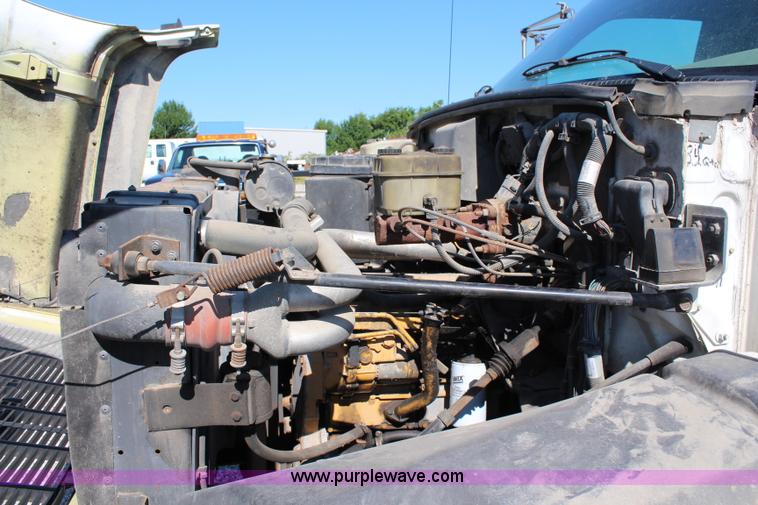 image for item J1198 1994 Chevrolet Kodiak rollback truck