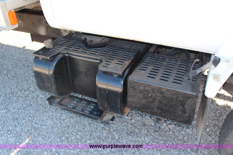 image for item J1198 1994 Chevrolet Kodiak rollback truck