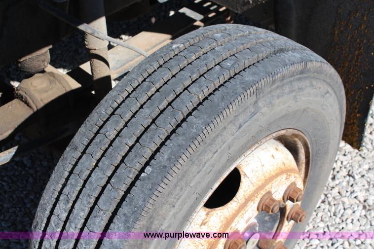 image for item J1198 1994 Chevrolet Kodiak rollback truck