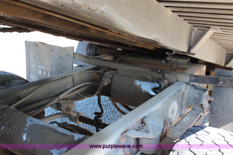 image for item J1198 1994 Chevrolet Kodiak rollback truck