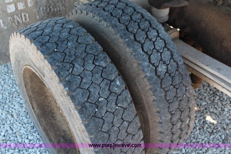 image for item J1198 1994 Chevrolet Kodiak rollback truck