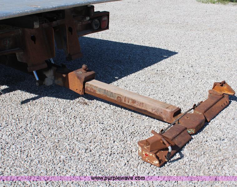 image for item J1198 1994 Chevrolet Kodiak rollback truck