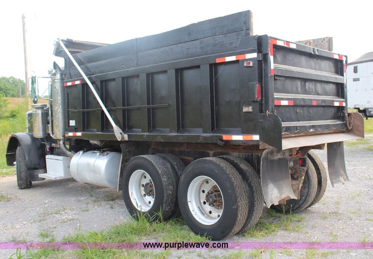 image for item J1216 1990 Peterbilt 379 dump truck