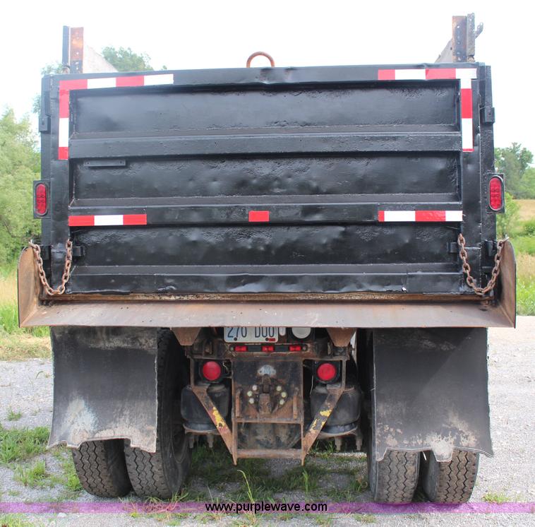 image for item J1216 1990 Peterbilt 379 dump truck