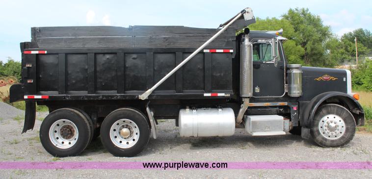 image for item J1216 1990 Peterbilt 379 dump truck