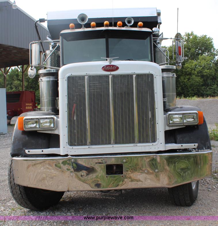 image for item J1216 1990 Peterbilt 379 dump truck