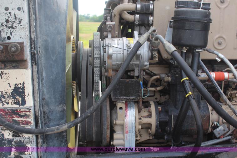 image for item J1216 1990 Peterbilt 379 dump truck