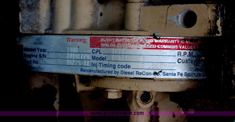 image for item J1216 1990 Peterbilt 379 dump truck