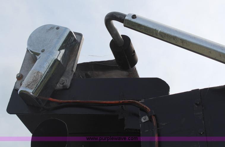 image for item J1216 1990 Peterbilt 379 dump truck