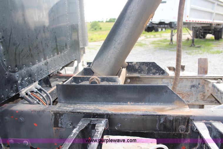 image for item J1216 1990 Peterbilt 379 dump truck