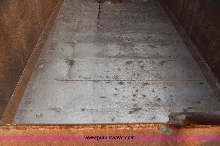 image for item J1216 1990 Peterbilt 379 dump truck