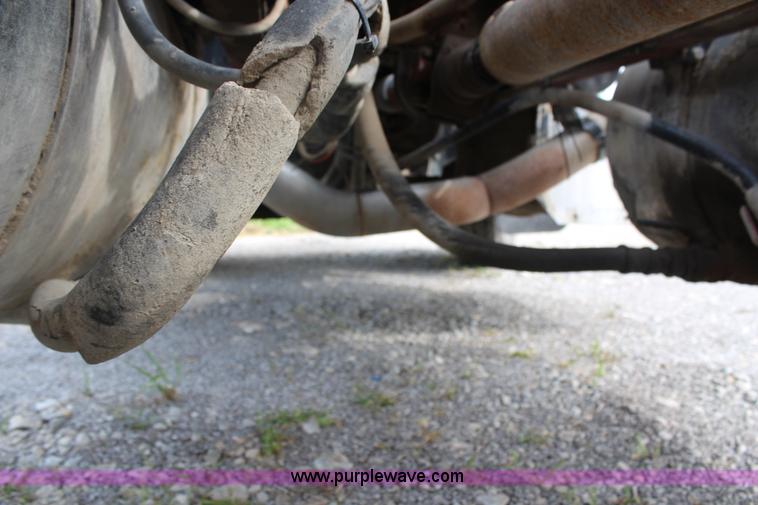 image for item J1216 1990 Peterbilt 379 dump truck