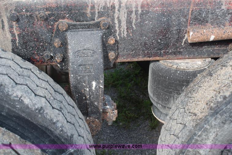 image for item J1216 1990 Peterbilt 379 dump truck