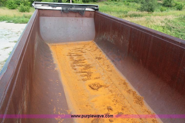 image for item J1247 2000 Dierzen barrel end dump trailer