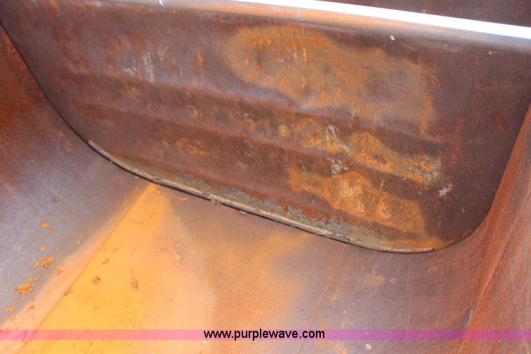 image for item J1247 2000 Dierzen barrel end dump trailer