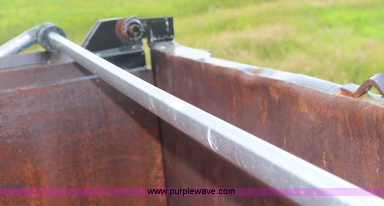 image for item J1247 2000 Dierzen barrel end dump trailer