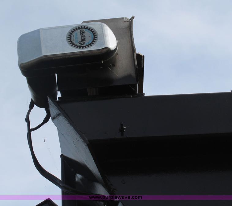 image for item J1247 2000 Dierzen barrel end dump trailer