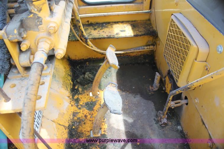 image for item AJ9396 Galion 503 motor grader