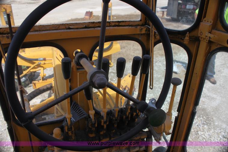 image for item AJ9396 Galion 503 motor grader