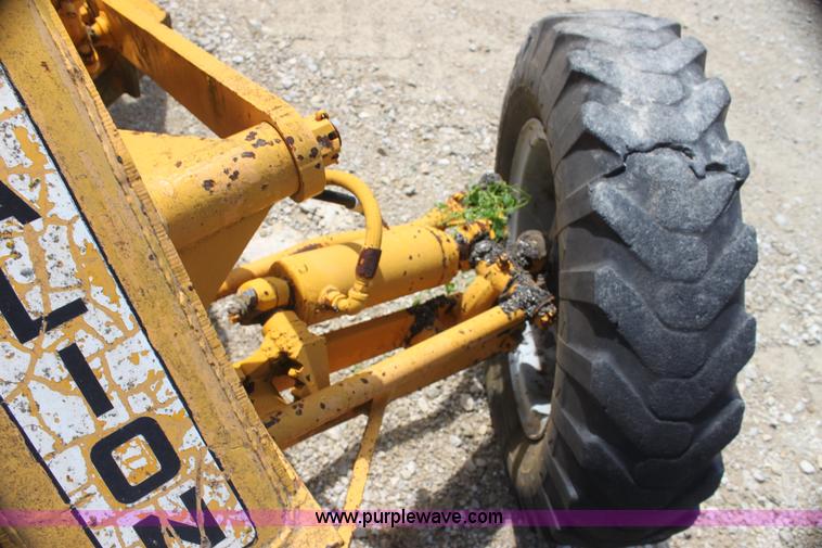 image for item AJ9396 Galion 503 motor grader
