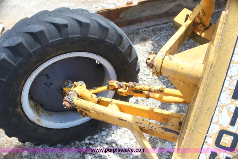 image for item AJ9396 Galion 503 motor grader
