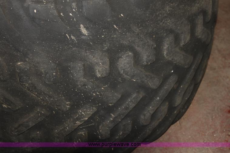 image for item AJ9401 (4) flotation tires