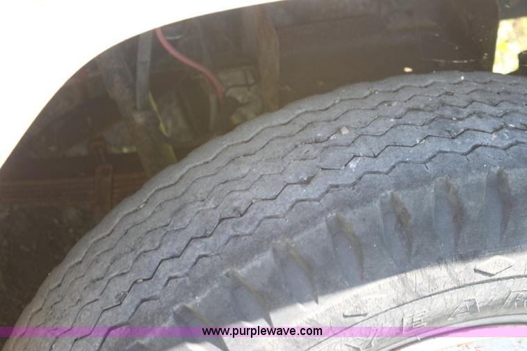 image for item AJ9404 1982 Ford F700 Honey Wagon tanker truck