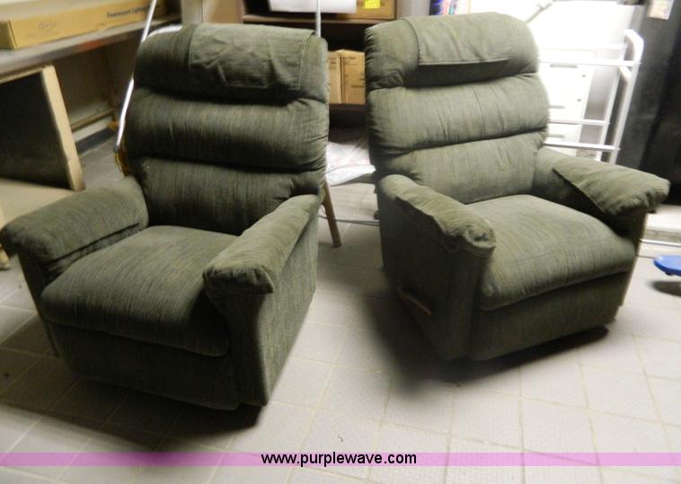 image for item AX9722 (2) Lazy Boy recliners