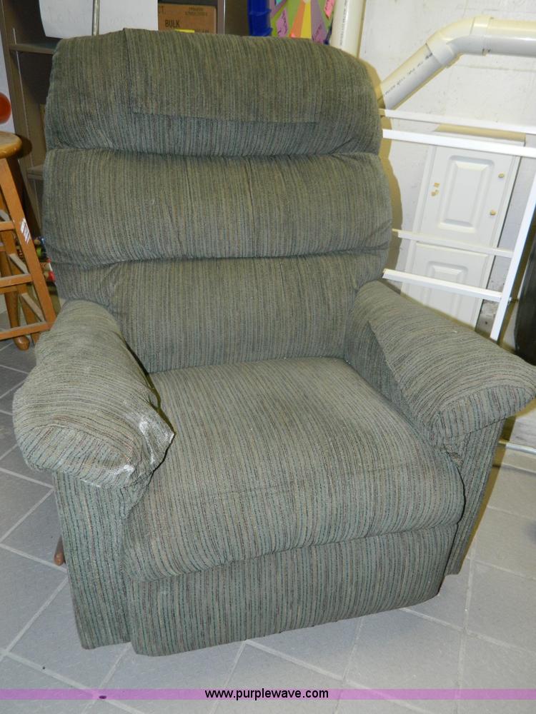 image for item AX9722 (2) Lazy Boy recliners