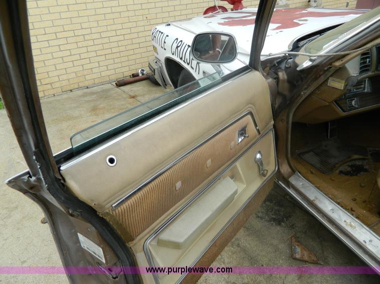 image for item AX9725 1976 Buick LeSabre