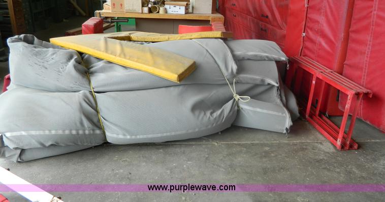 image for item AX9728 Pole vault pit pads and cover