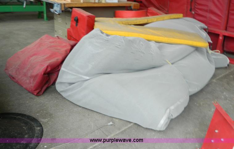image for item AX9728 Pole vault pit pads and cover