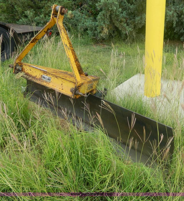 image for item AX9729 Ford 7' back blade