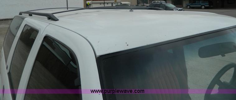 image for item AX9731 1993 Chevrolet Suburban C1500 SUV