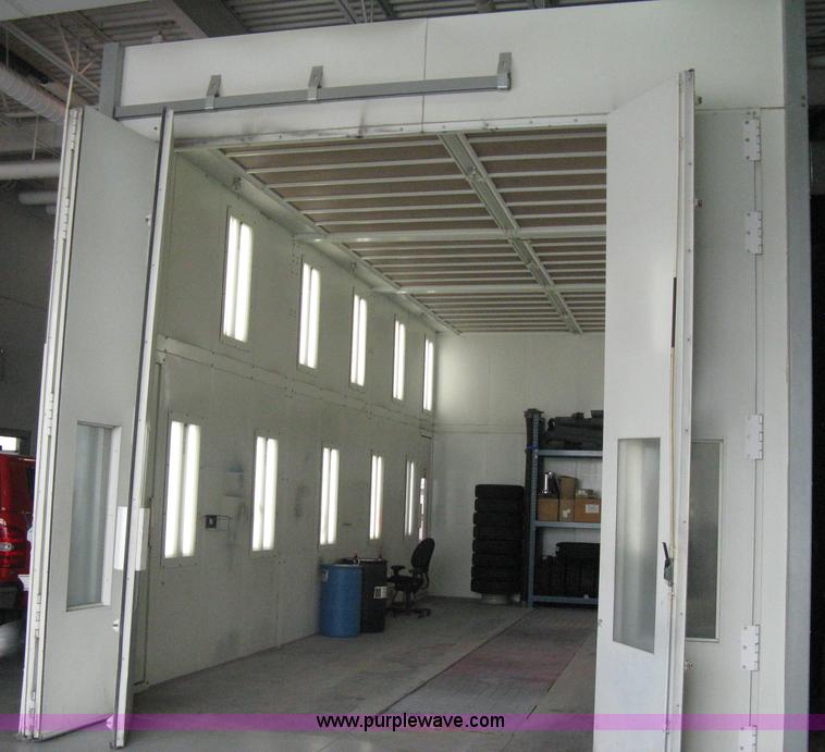 image for item AX9968 2002 Blowtherm Ultra XL 37092 paint booth