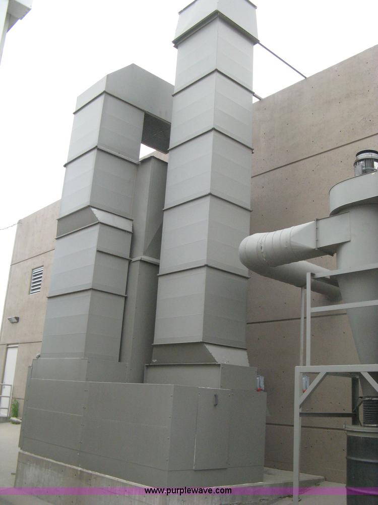 image for item AX9968 2002 Blowtherm Ultra XL 37092 paint booth