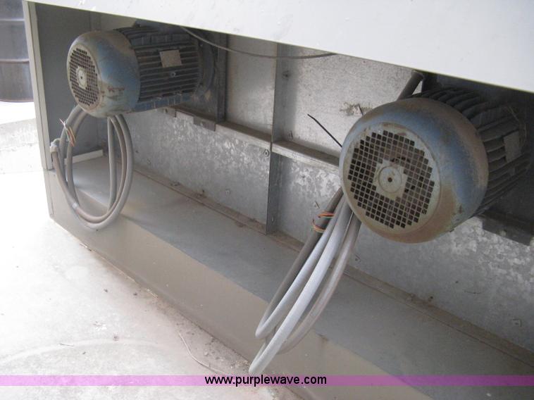 image for item AX9968 2002 Blowtherm Ultra XL 37092 paint booth