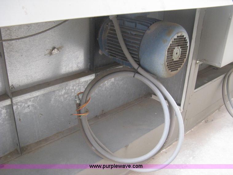 image for item AX9968 2002 Blowtherm Ultra XL 37092 paint booth