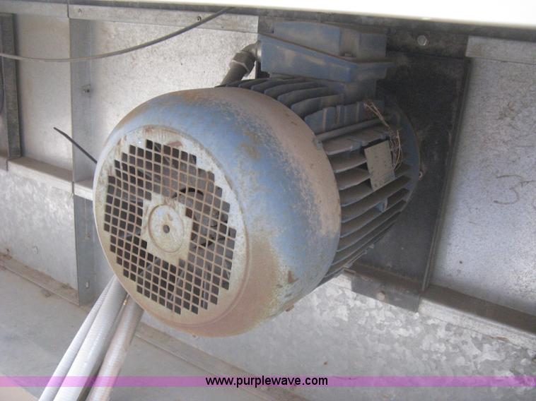 image for item AX9968 2002 Blowtherm Ultra XL 37092 paint booth