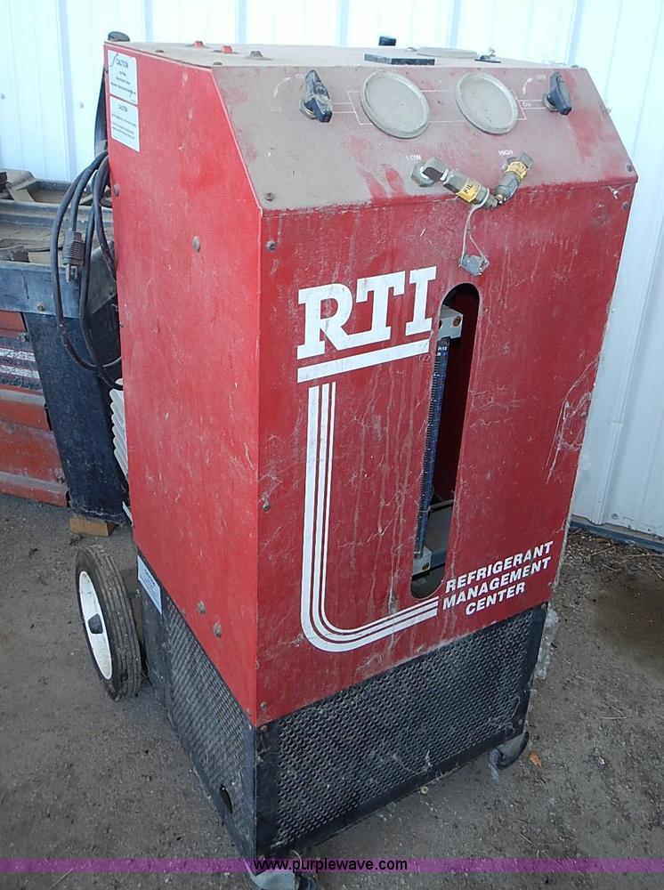 RTI TC670V refrigerant management center in Kansas City, KS Item