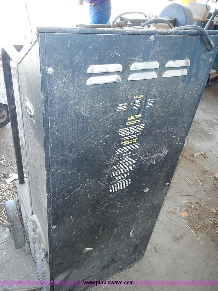 image for item BA9207 SerCon 9000 refrigerant recovery system