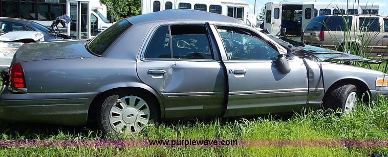image for item BA9218 2006 Ford Crown Victoria Police Interceptor